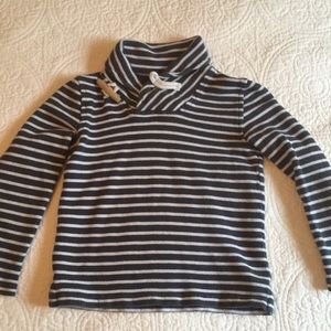 Boys pullover toggle sweater. Size 4/5